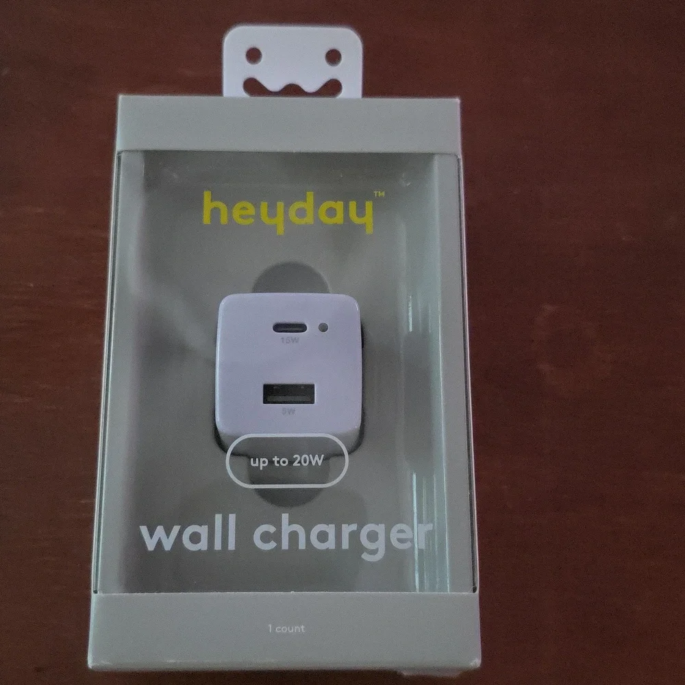 heyday Wall Charger Soft Purple Up to 20W USB-A USB-C Ports High Charging Speed